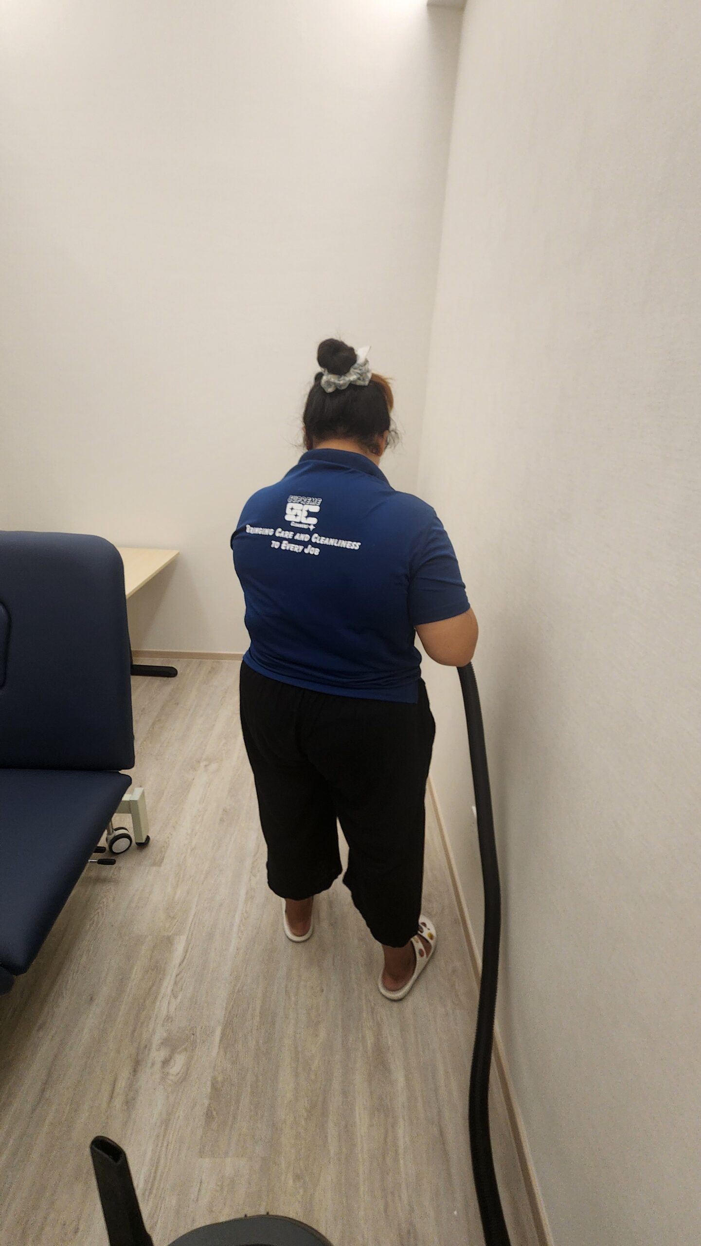 Clinic Cleaning Vacuuming the corners